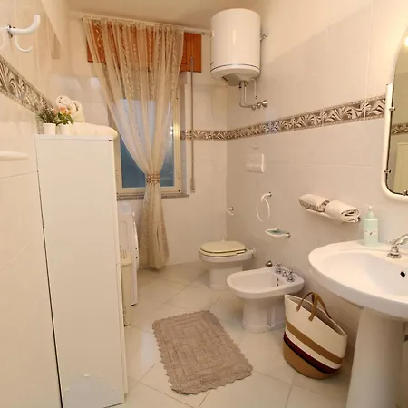 Holiday-house-camelia-600-meters-from-the-beach La Caletta