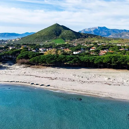 Holiday-house-camelia-600-meters-from-the-beach Apartman